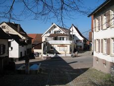 Weil am Rhein Stadt der Stühle 009.jpg